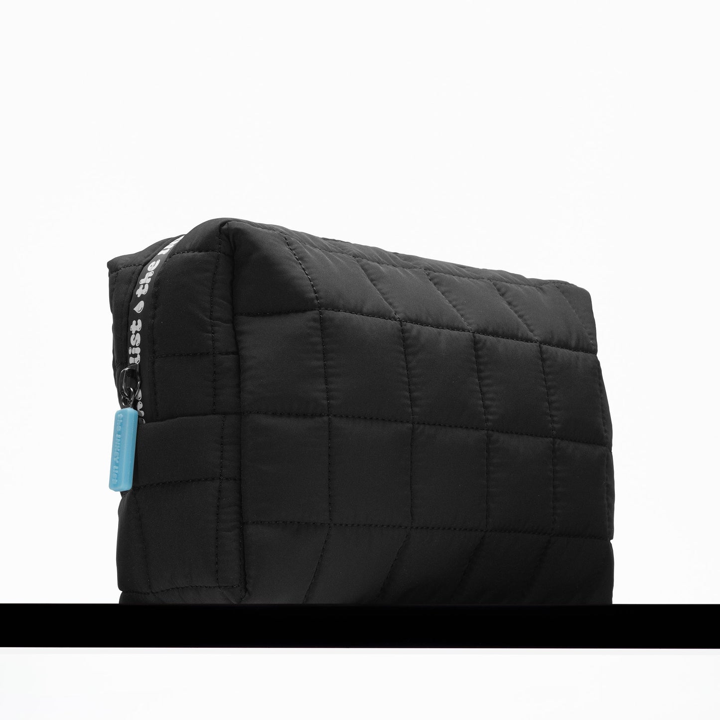 the-inkey-list-washbag-w5 washbag-hydration-05.jpg
